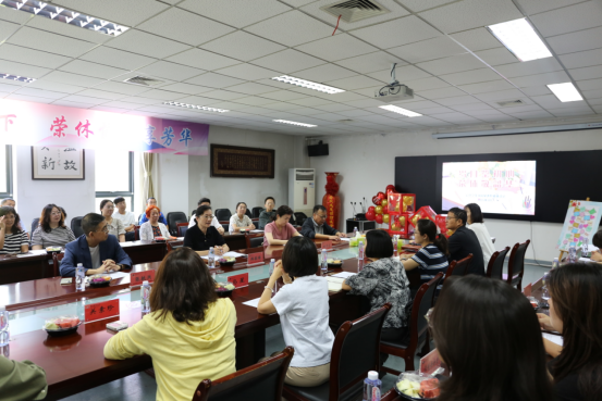 公共卫生学院举办荣休教师座谈会​